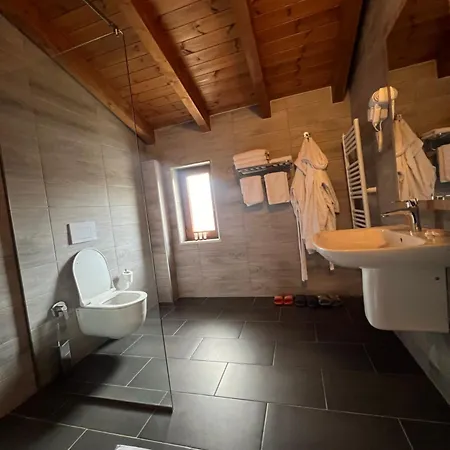 Hotel Kulla E Arte 3*