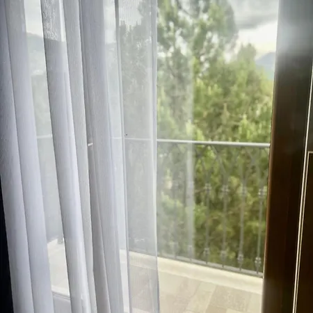 Kulla E Arte Hotel Razëm