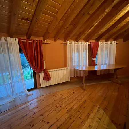 Hotel Kulla E Arte 3*