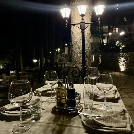 Hotel Kulla E Arte 3*