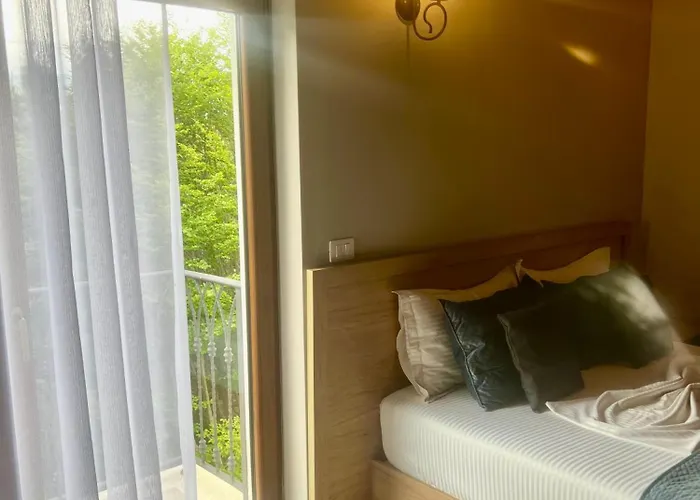 Hotel Kulla E Arte 3*