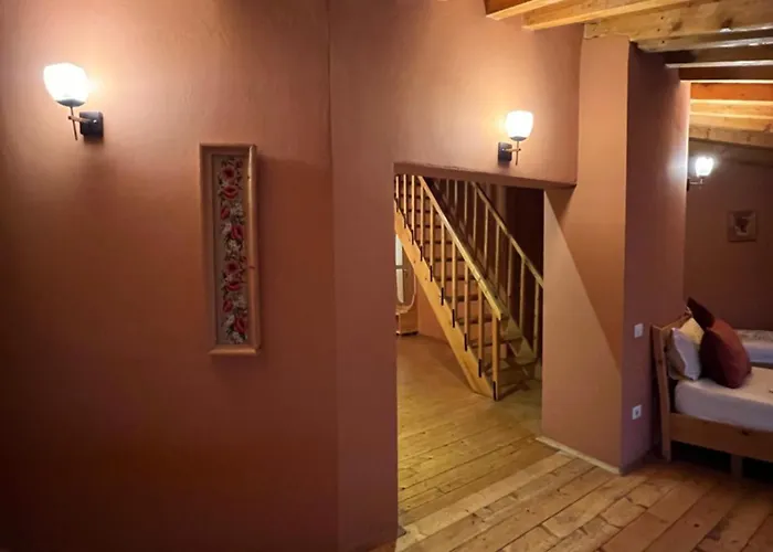 Hotel Kulla E Arte 3*