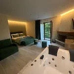 Hotel Kulla E Arte 3*
