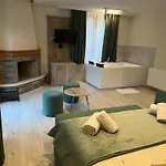 Kulla E Arte Hotel Razëm