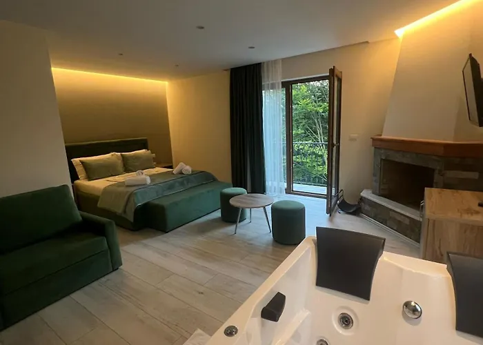 Hotel Kulla E Arte 3*