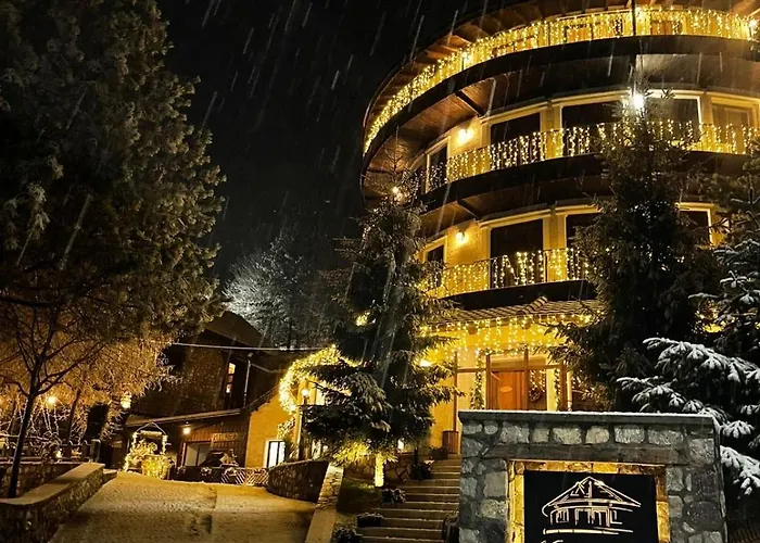 Kulla E Arte Hotel Razem