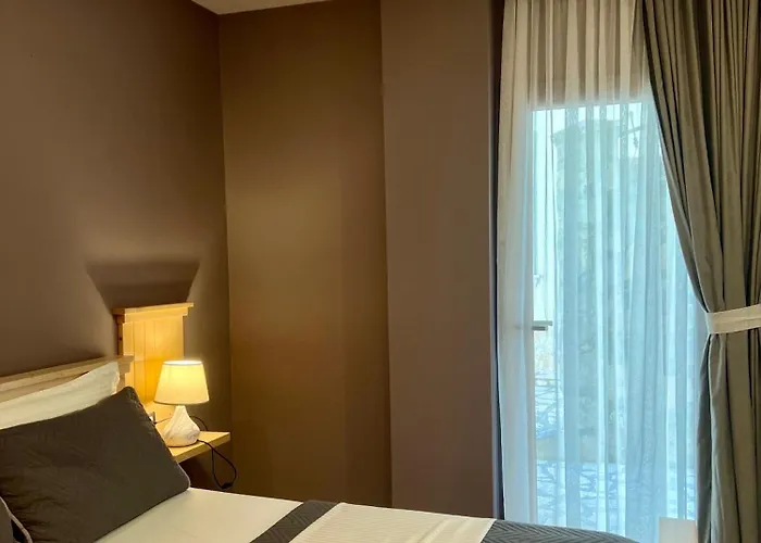 Hotel Kulla E Arte Razem